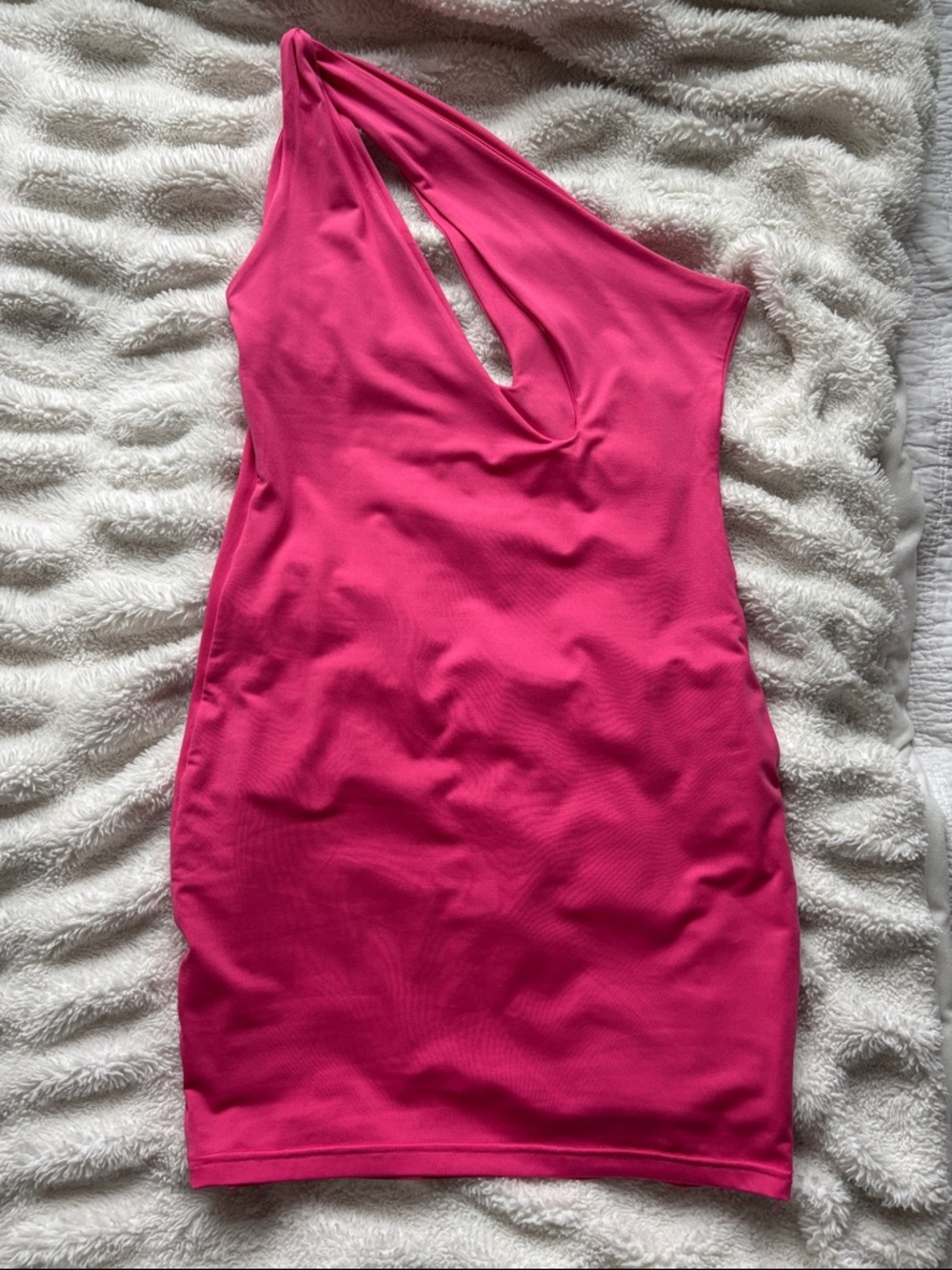 Sleek One-Shoulder Hot Pink Bodycon Dress